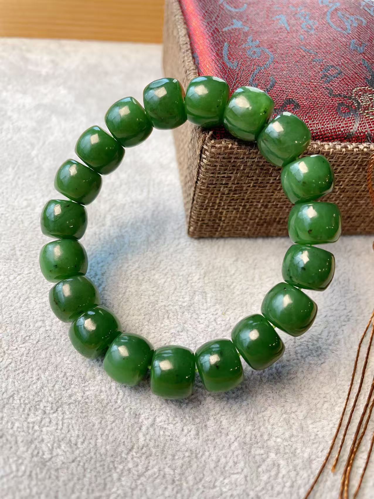 Certified Natural Green Jade Bracelet, 12MM Nephrite Jade Bracelet, Rich Green Jade