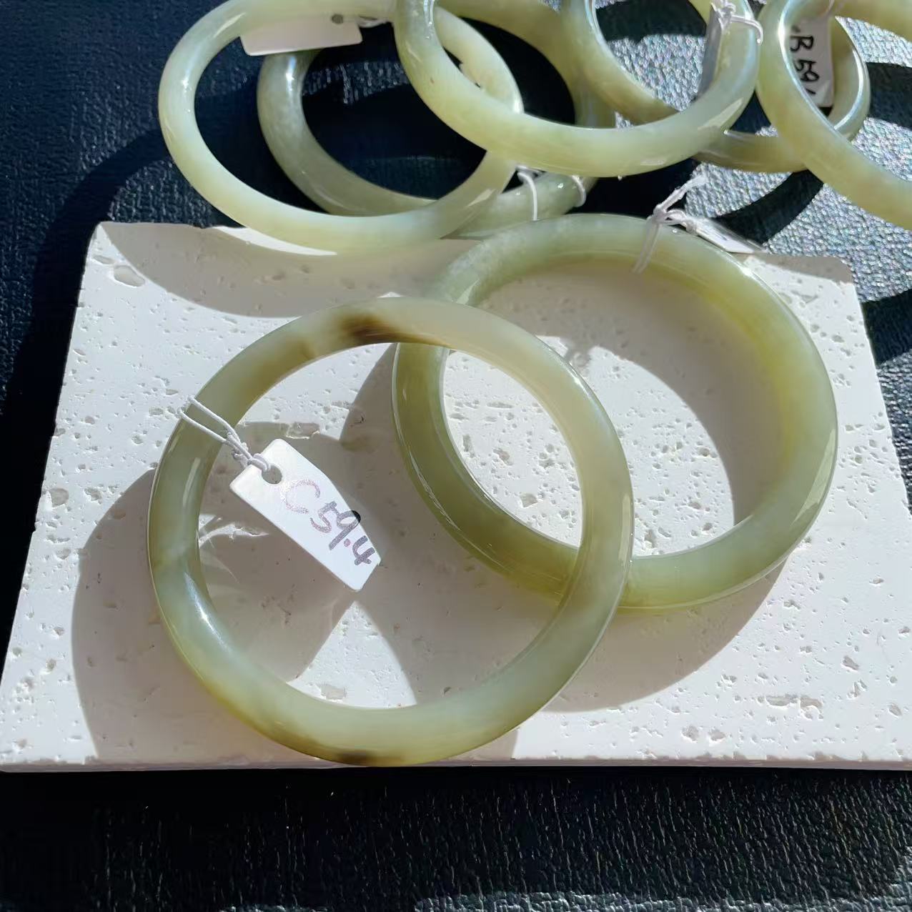 Natural Nephrite Jade Slim Bangle – Spring Water Green | Size 57–60