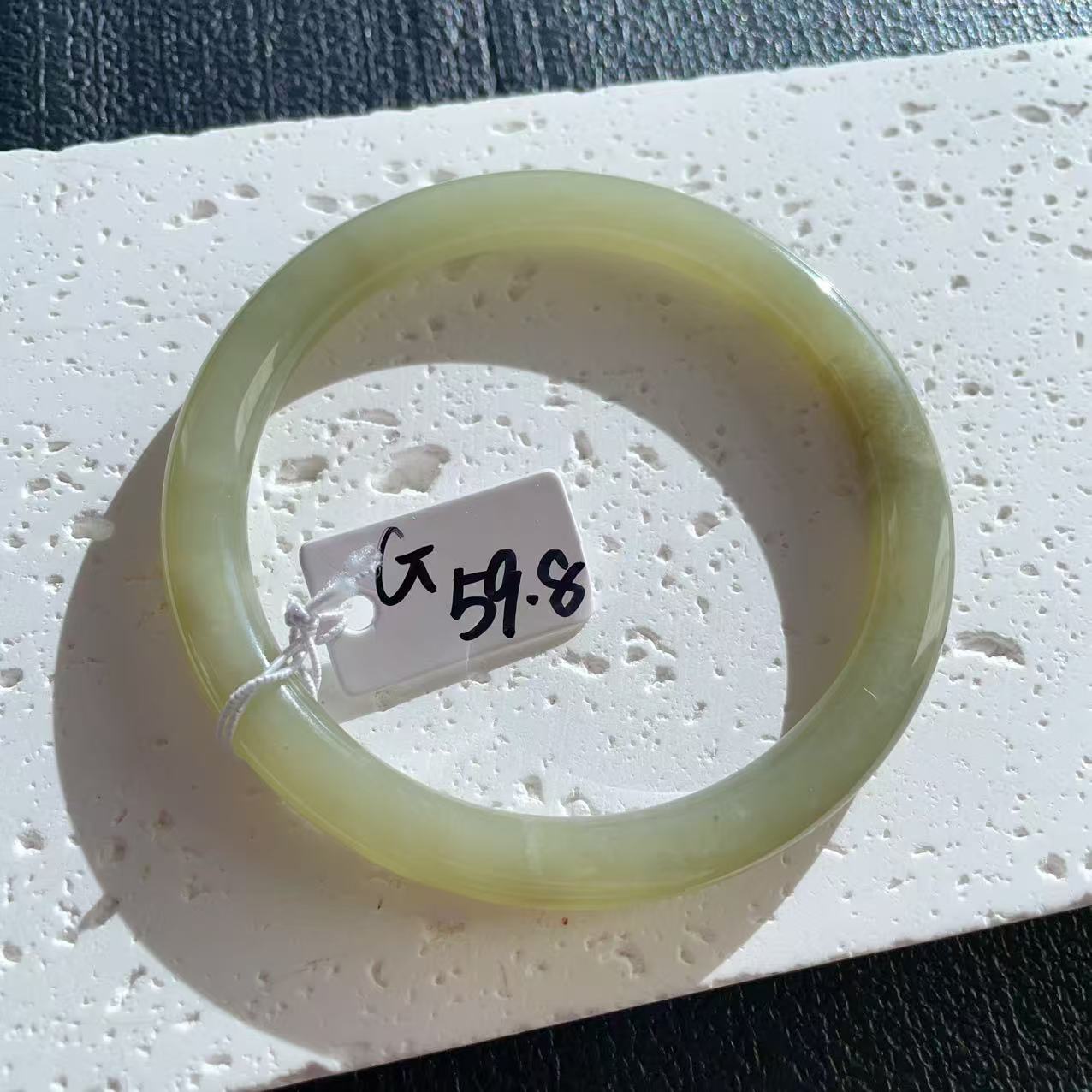 Natural Nephrite Jade Slim Bangle – Spring Water Green | Size 57–60