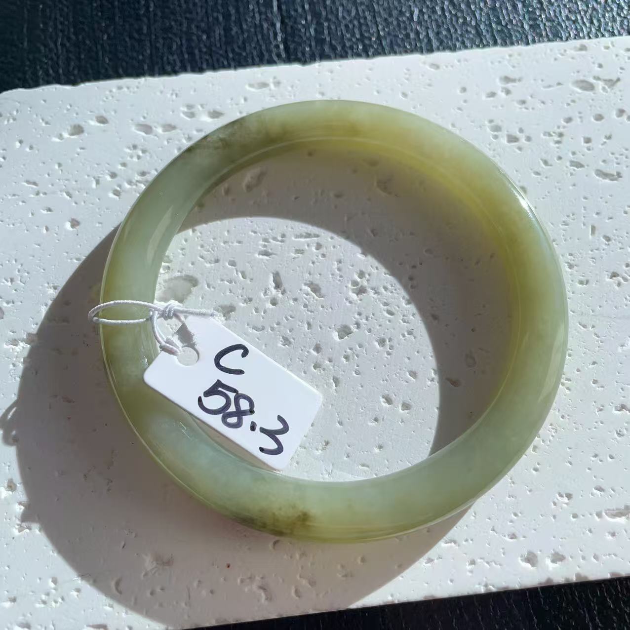Natural Nephrite Jade Slim Bangle – Spring Water Green | Size 57–60