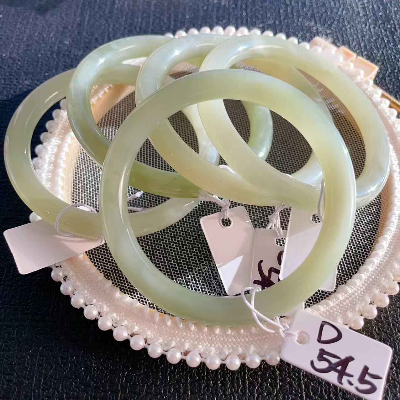 Natural Nephrite Jade Slim Bangle – Spring Water Green | Size 52–57