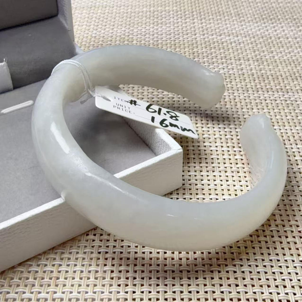 Natural White Nephrite Jade Cat Paw Bangle, Extra Large 61.7–61.8mm, Wide Open Cuff Bracelet, Hand Carved Jade Bracelet